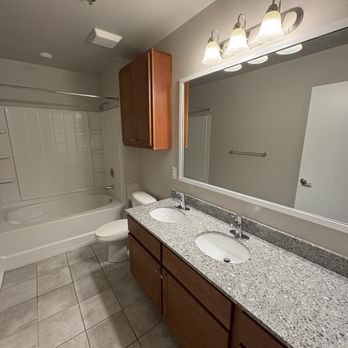 Maya's Cleaning Services - After deep cleaning bathroom - Home Cleaning Near Me Maya's Cleaning Services - After deep cleaning bathroom - Home Cleaning Near Me