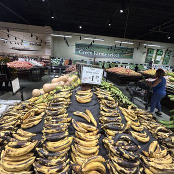 Cermak Fresh Market - Grocery Near Me - Cicero, Illinois