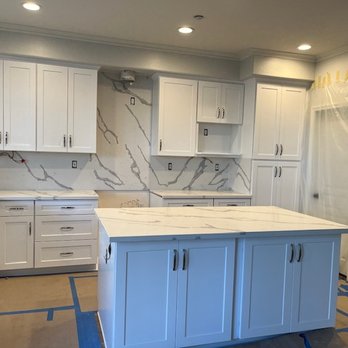 HomeCo Kitchen & Bath Wholesale - Cabinetry Near Me - Pico Rivera, California