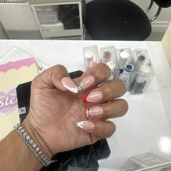 Aimer Nail Bar - Nail with designs - Nail Salons Near Me - Glendora, California