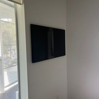 David AV Installations - Samsung Frame TV - TV Mounting Near Me - Los Angeles, California