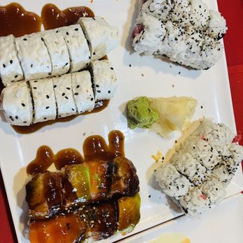 Ginger & Spice - Cat eye Roll, Sumo Roll and Philadelphia Roll - Thai Near Me - Marble Falls, Texas Ginger & Spice - Cat eye Roll, Sumo Roll and Philadelphia Roll - Thai Near Me - Marble Falls, Texas