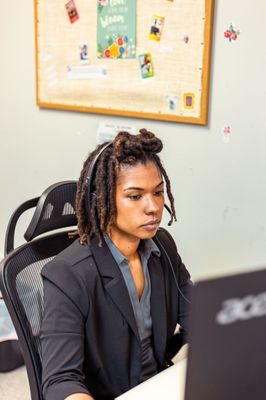 Total Home Roofing Logo