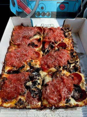DropTop Pizza by null