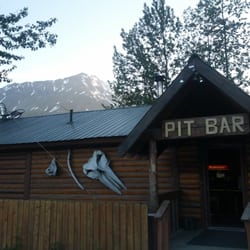 Pit Bar & Liquor Store