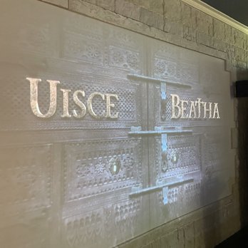 Irish Whiskey Museum - Irish for "Water of Life" - Historical Tours Near Me - Dublin, D