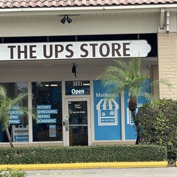 The UPS Store - Shipping Centers Near Me - Boynton Beach, Florida