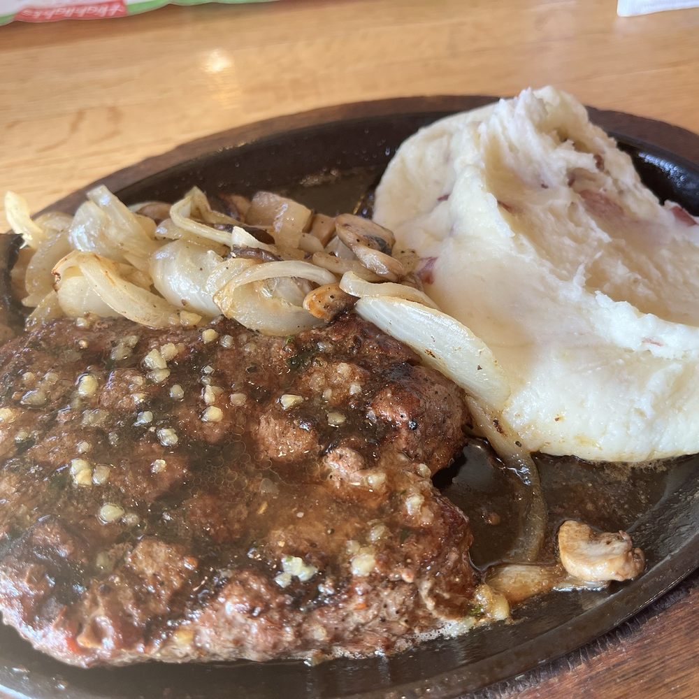 Applebee's Grill + Bar - Steak Street - Sports Bars Near Me - Bradley, Illinois