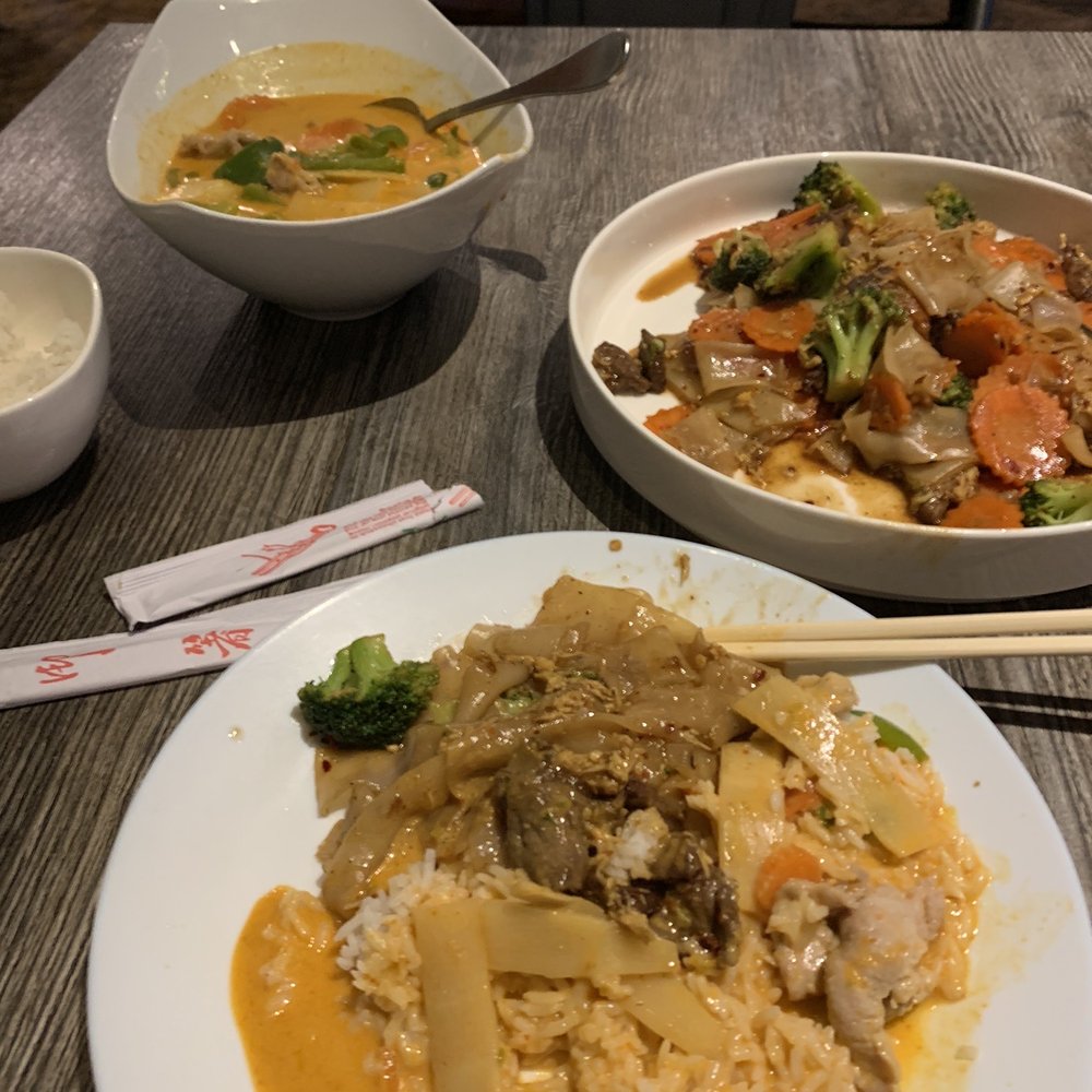 Royyim Thai - Red curry and Pad See Ew - Thai Near Me - Mesa, Arizona Royyim Thai - Red curry and Pad See Ew - Thai Near Me - Mesa, Arizona