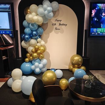 LoungeX - Golf Near Me - Great Neck Plaza, New York LoungeX - Golf Near Me - Great Neck Plaza, New York