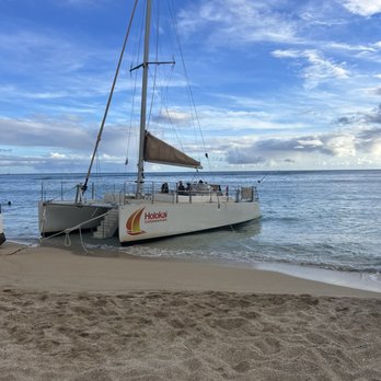 Holokai Catamaran - Boating Near Me - Honolulu, Hawaii