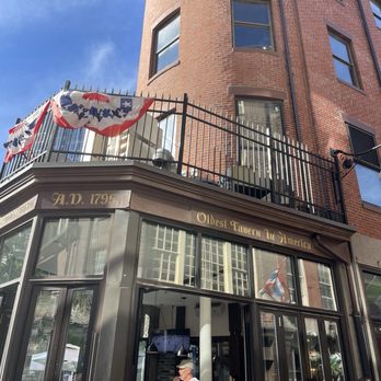 The Bell In Hand - Oldest tavern in the U.S. - Lounges Near Me - Boston, Massachusetts