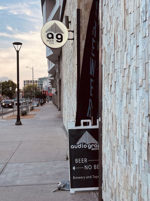 Audio Graph Beer Co. by null