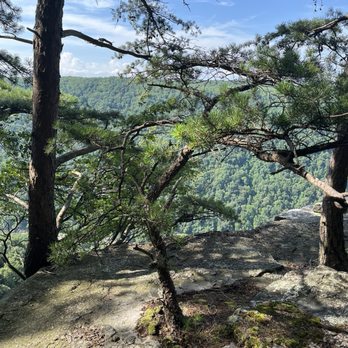 Endless Wall Trail - Hiking Near Me