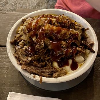 Stable 12 Brewing Company - BBQ Brisket Mac N Cheese - Breweries Near Me - Phoenixville, Pennsylvania Stable 12 Brewing Company - BBQ Brisket Mac N Cheese - Breweries Near Me - Phoenixville, Pennsylvania