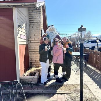 Grand Ave Grill - Santa and delicious ice cream - New American Near Me - Eagle, Colorado