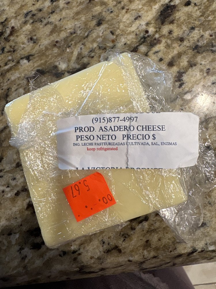 La Victoria Produce Logo
