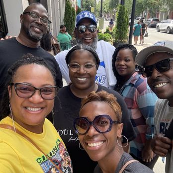 Soul Secrets - Group shot with owner - Southern Near Me - Cincinnati, Ohio