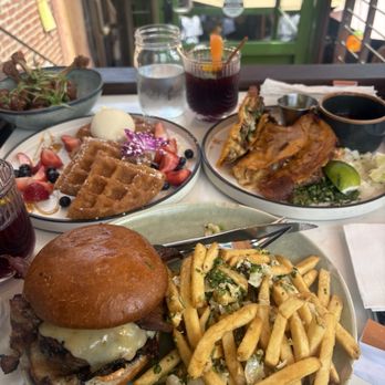 Eggy’s Neighborhood Kitchen - Churro French toast Brunch burger Birria tacos - Breakfast & Brunch Near Me - Berkeley, California Eggy’s Neighborhood Kitchen - Churro French toast Brunch burger Birria tacos - Breakfast & Brunch Near Me - Berkeley, California