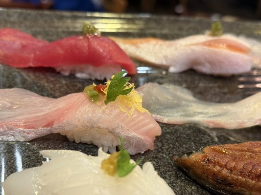 Sushi Ye by null