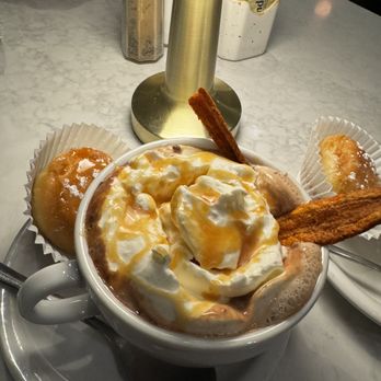 Bellagio Cafe - Italian Near Me - Vancouver, British Columbia