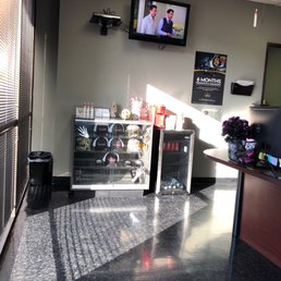 Clean and nice waiting area. Clean and nice waiting area.