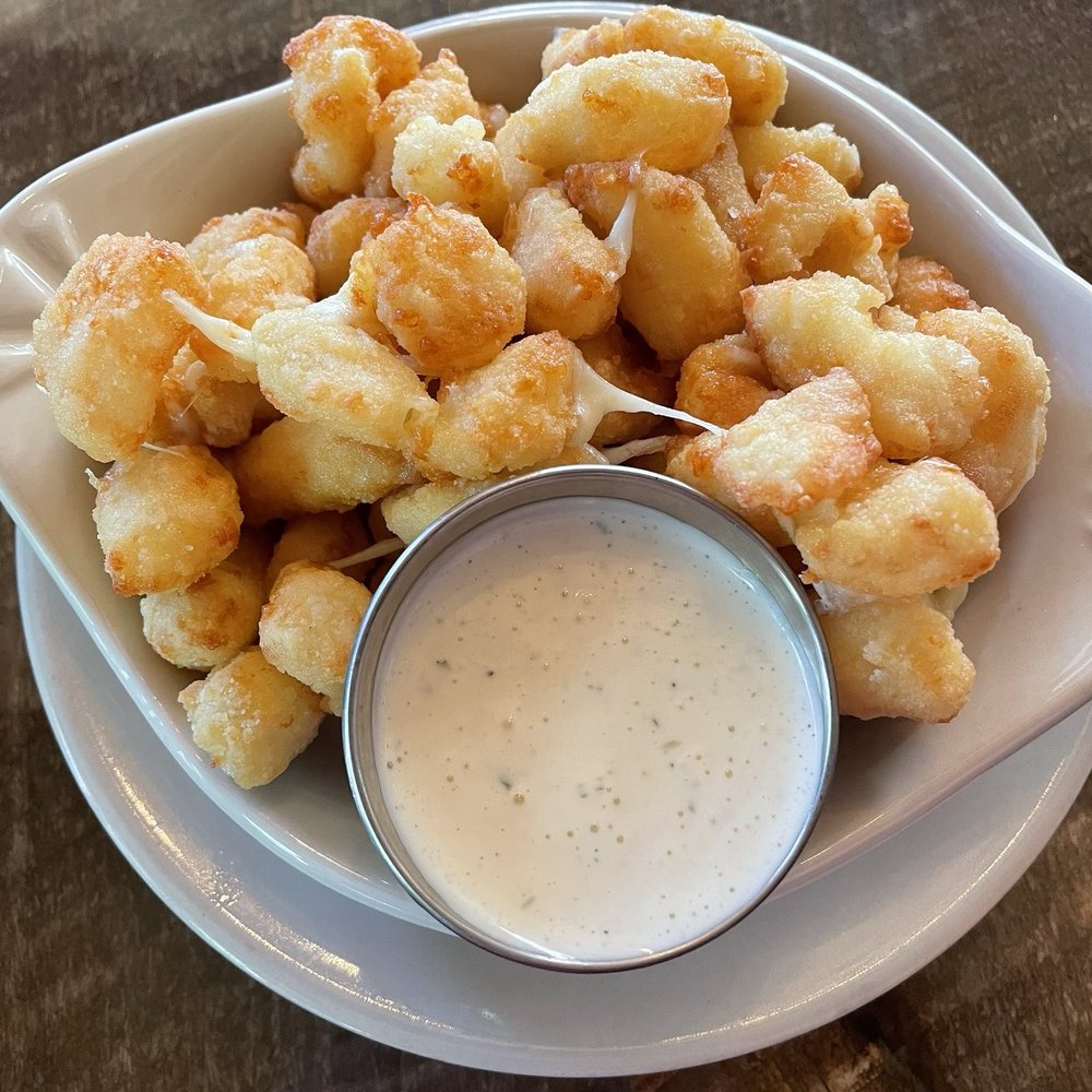 Ishnala - The BEST cheese pull curds - Steakhouses Near Me - Wisconsin Dells, Wisconsin Ishnala - The BEST cheese pull curds - Steakhouses Near Me - Wisconsin Dells, Wisconsin