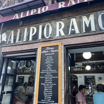 Alipio Ramos - Dive Bars Near Me - Madrid, M