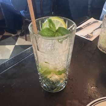 Les Antiquaires - Mojito - Bistros Near Me - Paris, 75 Les Antiquaires - Mojito - Bistros Near Me - Paris, 75