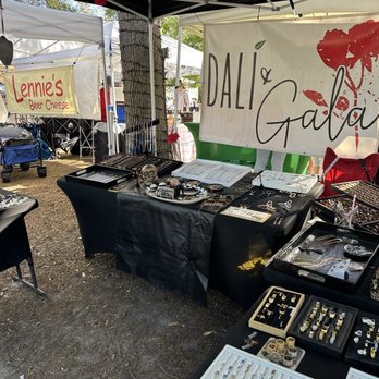 Dunedin Downtown Market - Farmers Market Near Me - Dunedin, Florida Dunedin Downtown Market - Farmers Market Near Me - Dunedin, Florida
