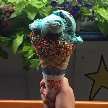 Dairy Delight - Ice Cream & Frozen Yogurt Near Me - Malden, Massachusetts