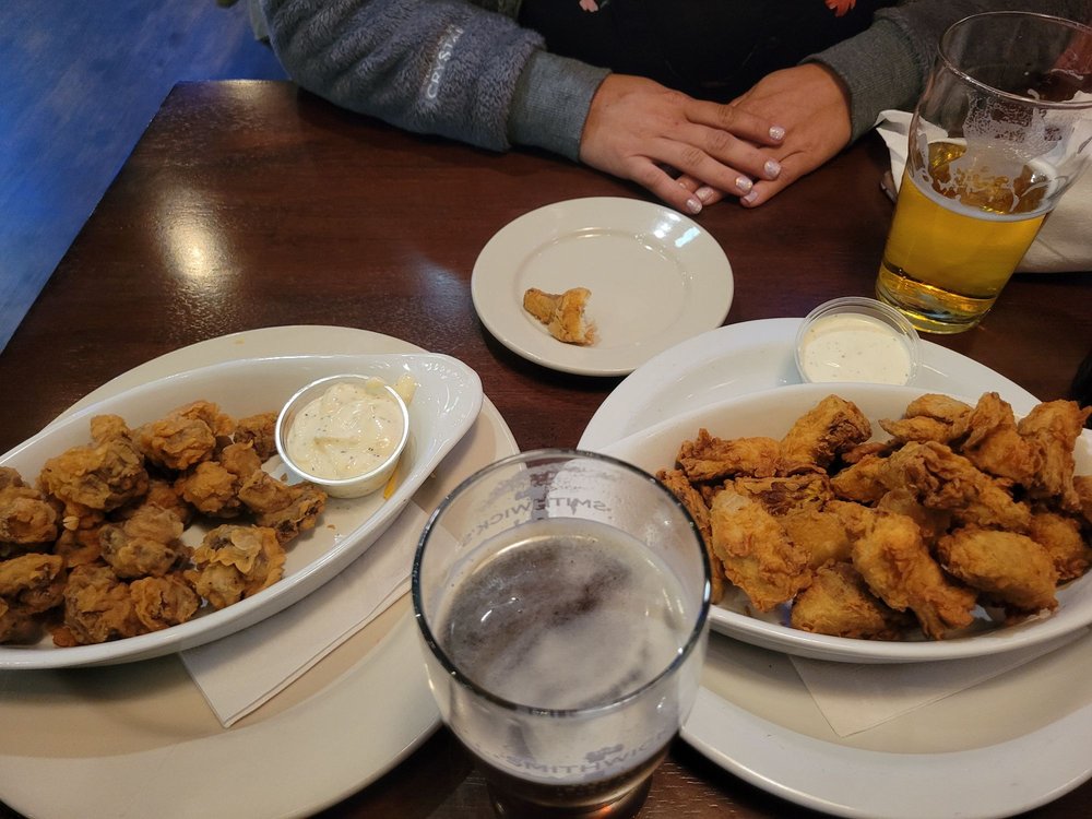 ICE HOUSE PUB Updated October 2024 186 Photos & 276 Reviews 408 Tamiami Trl, Punta Gorda