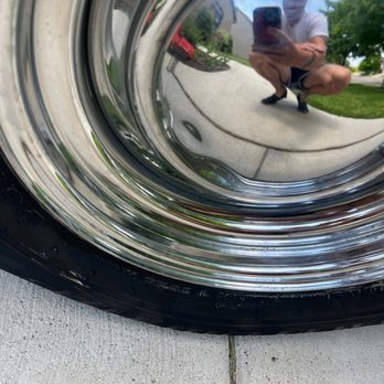 Discount Tire - Damage on the fourth wheel - Tires Near Me - Ypsilanti, Michigan