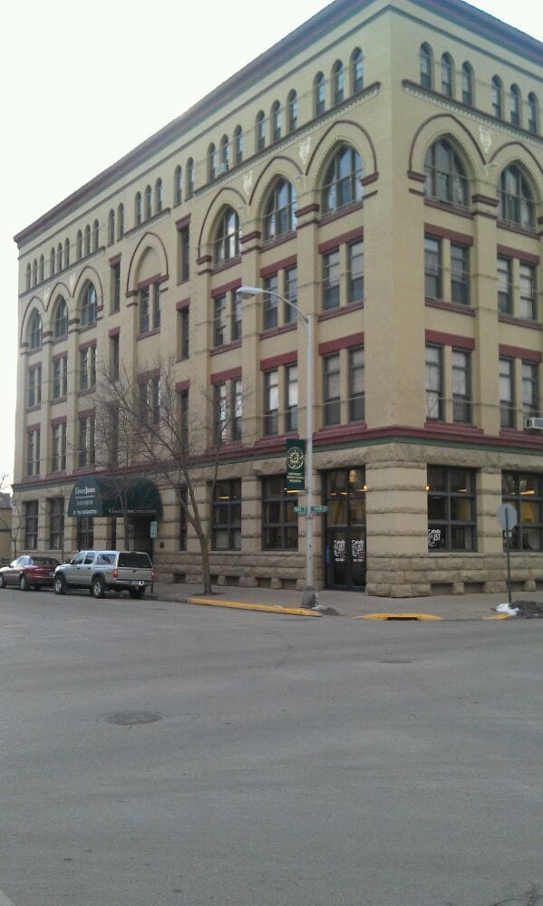 KENSINGTON CAFE & CATERING Updated June 2024 157 W 3rd St, Winona