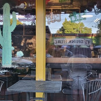 Ole Ole - Outside dining tables - Mexican Near Me - Portland, Oregon Ole Ole - Outside dining tables - Mexican Near Me - Portland, Oregon