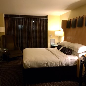 Hotel AKA Boston Common - Standard Queen room (pure room) - Hotels Near Me - Boston, Massachusetts