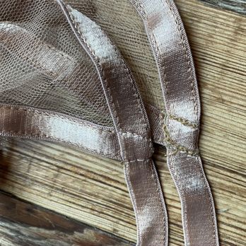 French Juliet Tailor - Sewing & Alterations Near Me - Miami, Florida