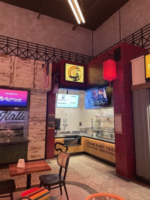 Googgle Man's Char Kuey Teow by null