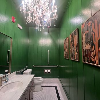 Cork & Cow - Bathroom - Steakhouses Near Me - Franklin, Tennessee Cork & Cow - Bathroom - Steakhouses Near Me - Franklin, Tennessee
