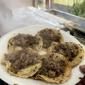 Tacos La Potranka - Tacos de cabeza - Mexican Near Me - Watts, California Tacos La Potranka - Tacos de cabeza - Mexican Near Me - Watts, California