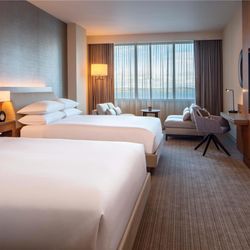 Hyatt Regency - Guest Room