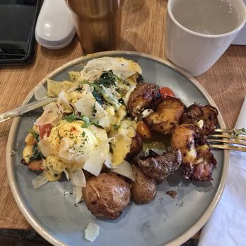 Sunny Side Breakfast - Crab Benedict - Breakfast & Brunch Near Me - Sacramento, California Sunny Side Breakfast - Crab Benedict - Breakfast & Brunch Near Me - Sacramento, California
