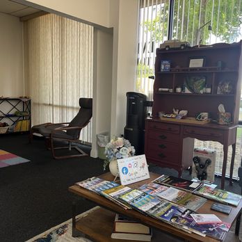 Evert Automotive - Waiting area - Auto Repair Near Me - Sacramento , California