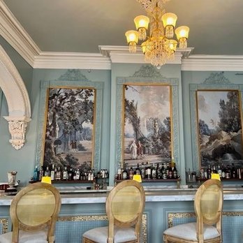 Etoile - Southern Near Me - New Orleans, Louisiana