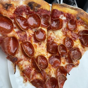 Thunderbolt Pizza - Lunch slice - Pizza Near Me - Long Beach, California Thunderbolt Pizza - Lunch slice - Pizza Near Me - Long Beach, California
