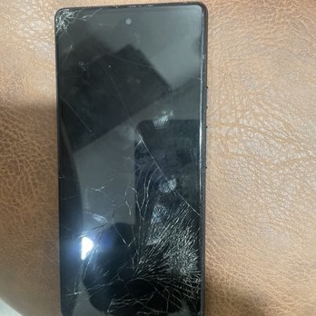 Fast Connect - Google pixel 5 just have crack glass in the front only $100 - Mobile Phone Accessories Near Me - Miami Beach, Florida Fast Connect - Google pixel 5 just have crack glass in the front only $100 - Mobile Phone Accessories Near Me - Miami Beach, Florida