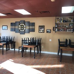 Mr G's Pizza - Very clean inside.