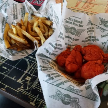 Wingstop - Boneless Wings & Fries - Chicken Wings Near Me - Burbank, California