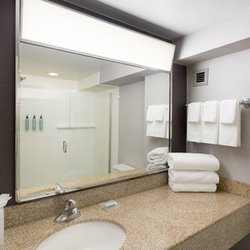 Courtyard by Marriott Shelton