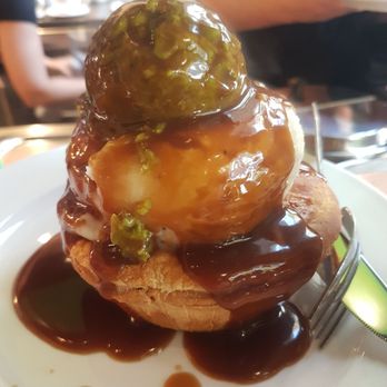 Peaked Pies - Steak.. Cheese.. Bacon.. With mash, pea mash and gravy. Delicious - Australian Near Me - Vancouver, British Columbia Peaked Pies - Steak.. Cheese.. Bacon.. With mash, pea mash and gravy. Delicious - Australian Near Me - Vancouver, British Columbia